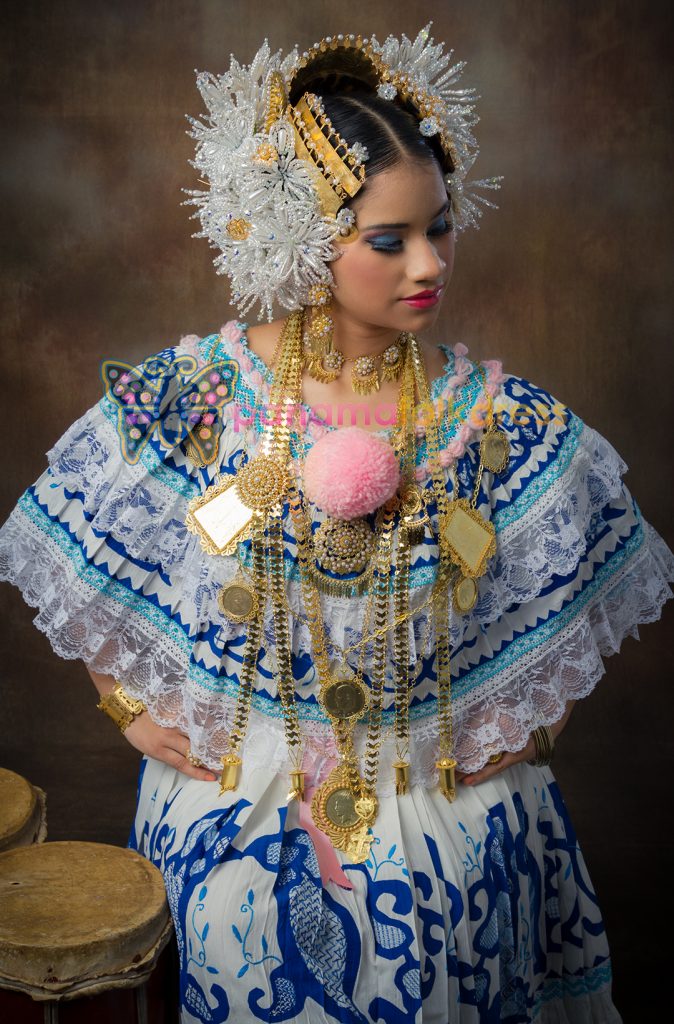 Panamanian Pollera Jewelr used in the Chest